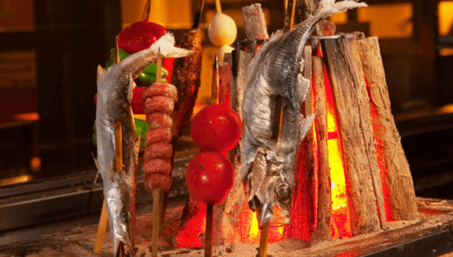 焼鳥とイロリ くろ船（大名）