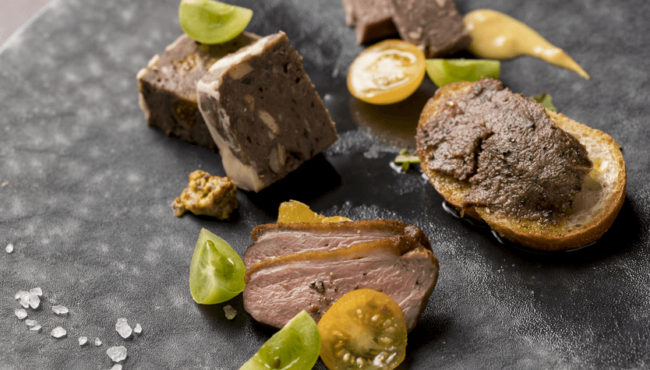 肉と葡萄 信玄食堂（春吉）